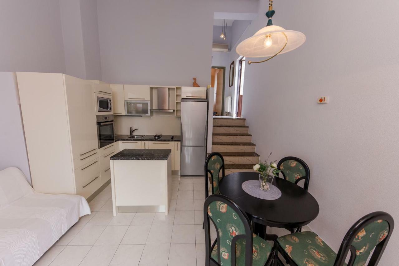 Apartments Mateo Трогір Екстер'єр фото