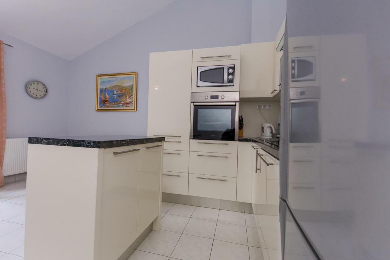 Apartments Mateo Трогір Екстер'єр фото